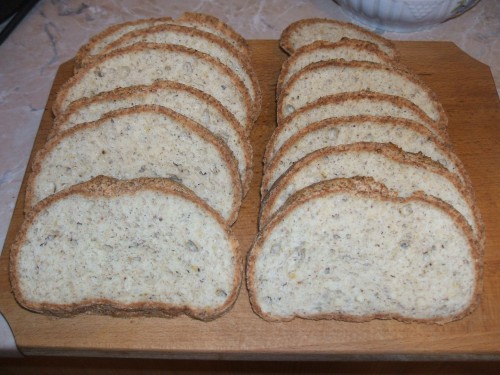 Új ünnepi paleo kenyér (Julika)